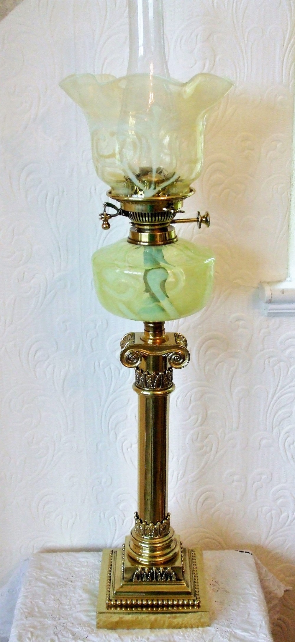 antique english victorian hinks oil lamp