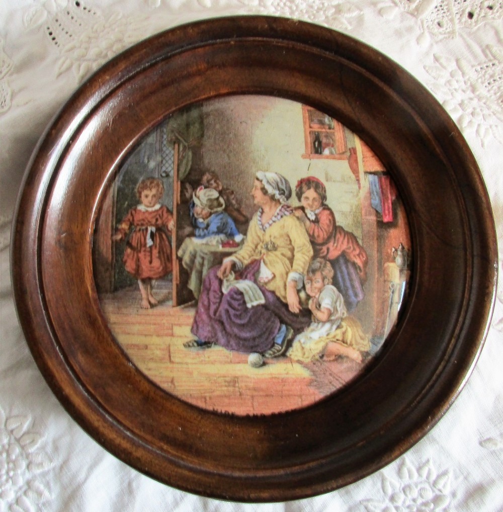 antique english victorian prattware potlid hide and seek ball no 255