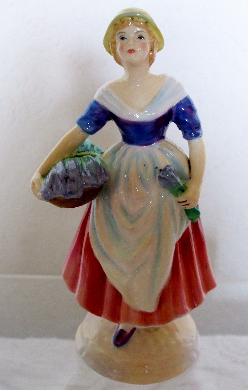 paragon porcelain figurine london cries lavender seller