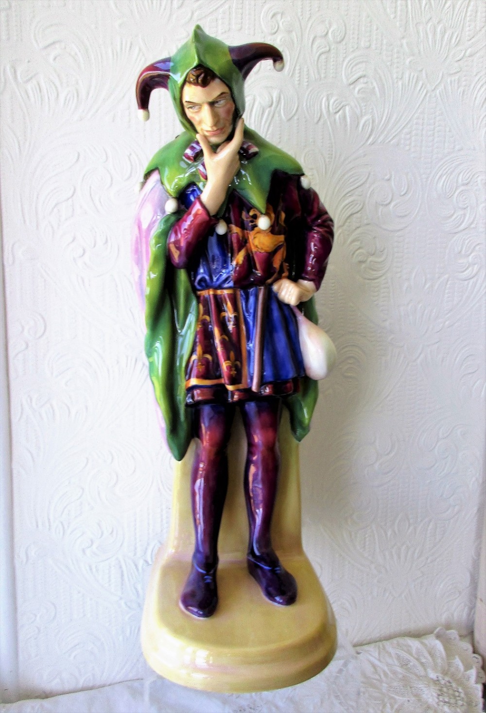 royal doulton english porcelain figurine jack point hn 2080