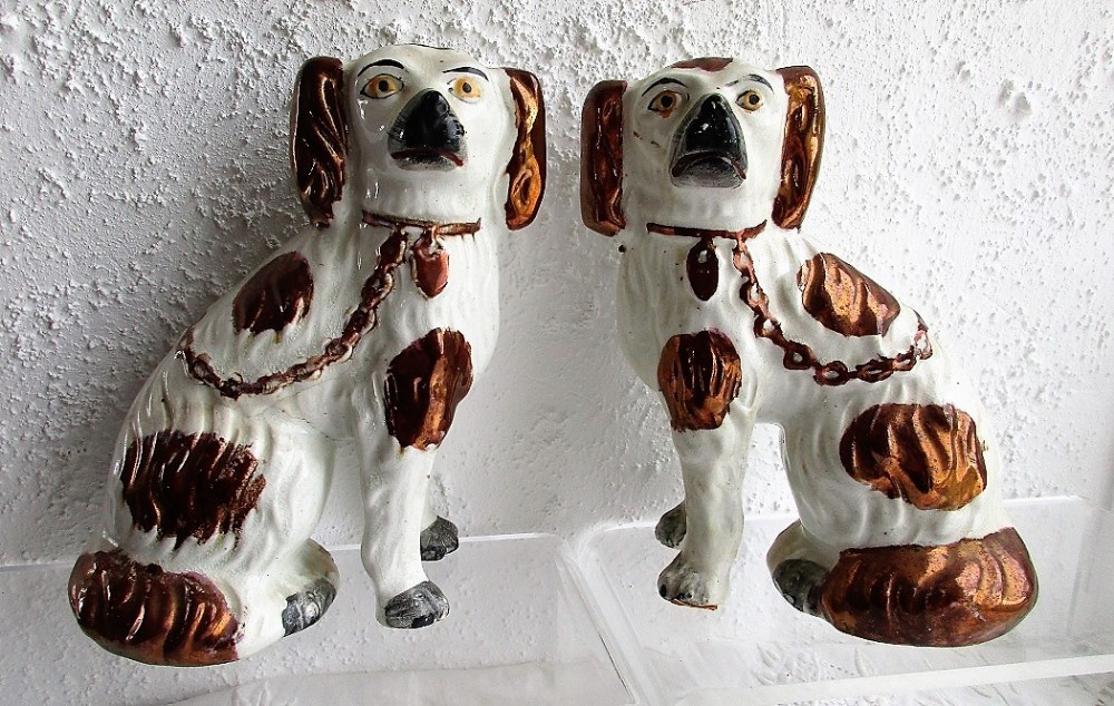 pair of antique english victorian staffordshire pottery comforter spaniels h 2477a h 2477b
