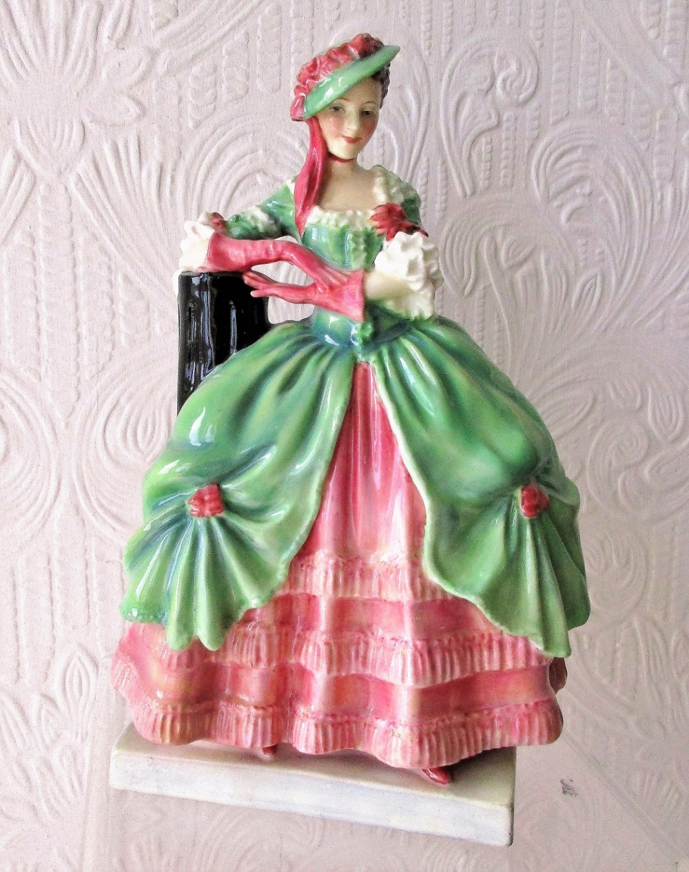 vintage royal doulton english porcelain figurine kate hardcastle hn 1719