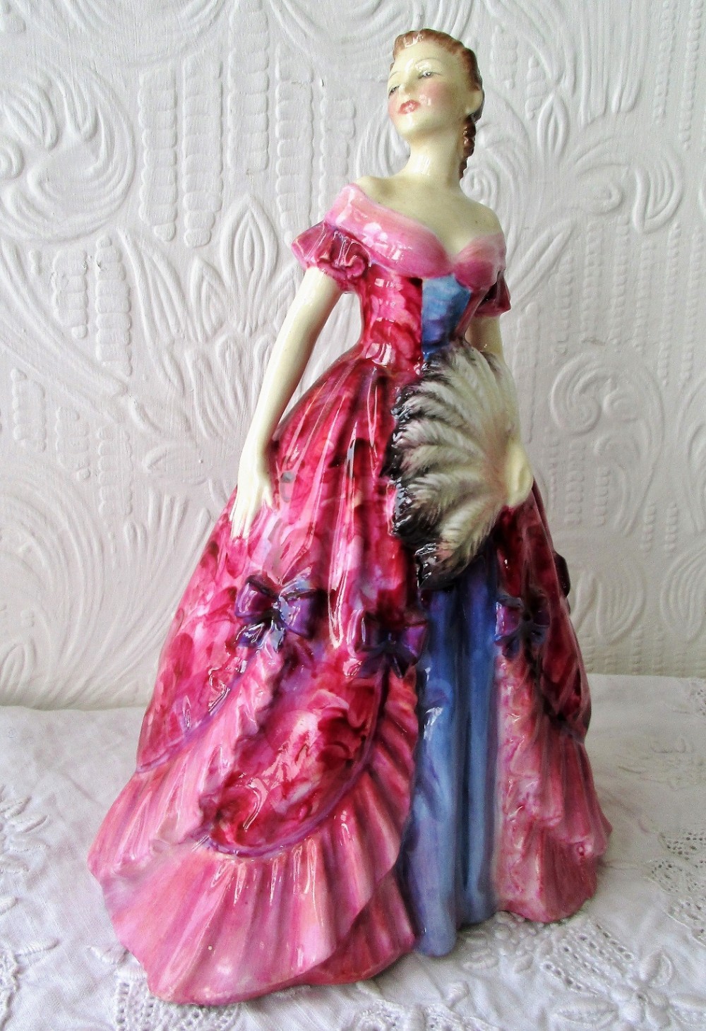 vintage royal doulton english porcelain figurine elfreda hn 2078