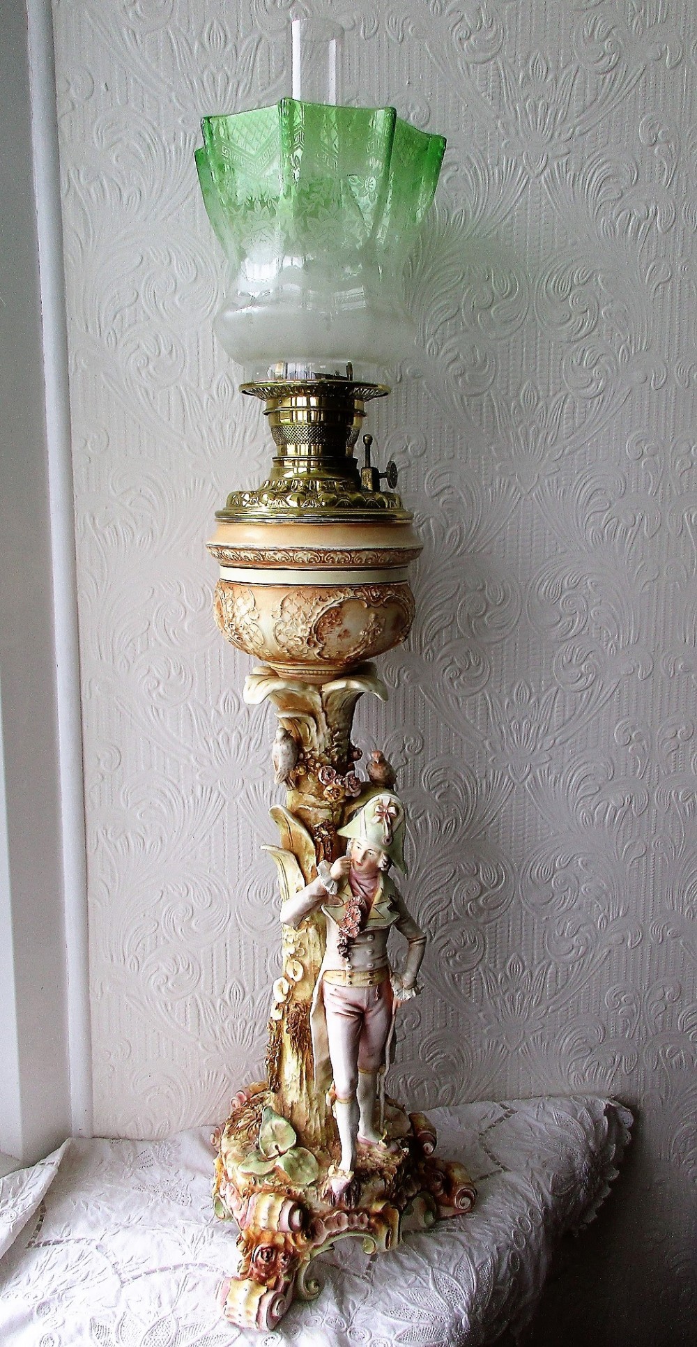 antique victorian angloamerican porcelain figural oil lamp