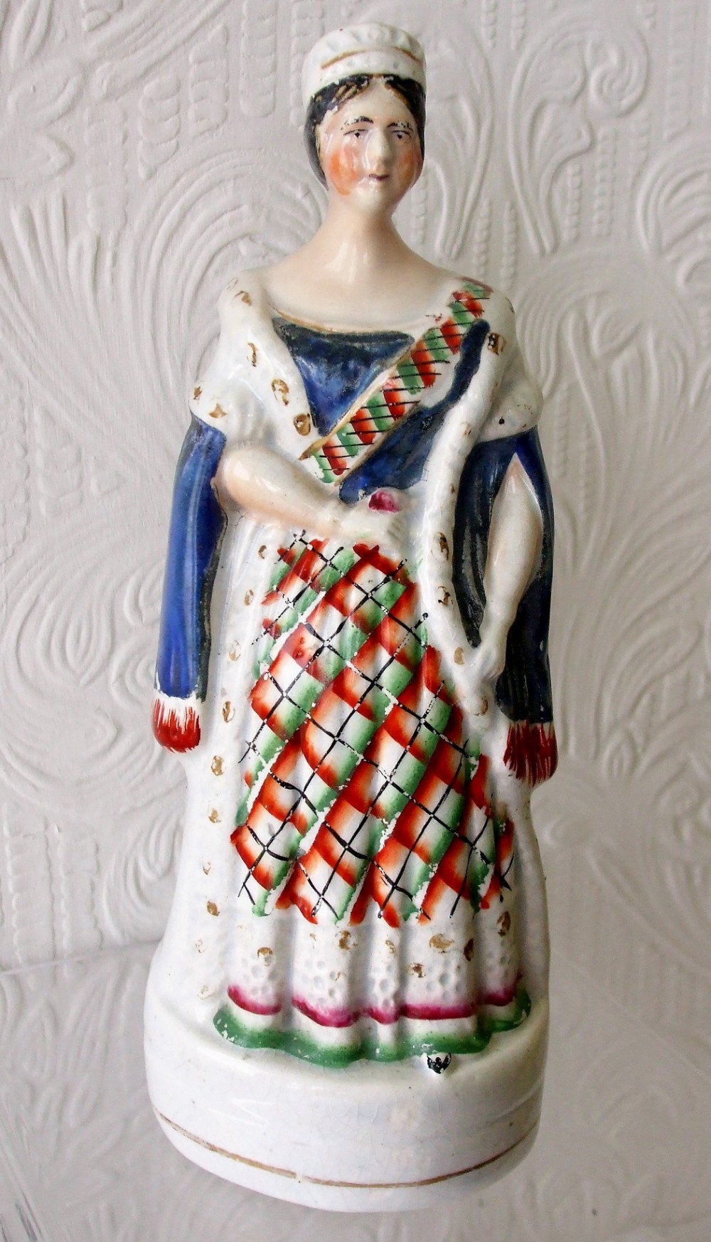 antique english victorian staffordshire pottery royal portrait figure queen victoria p a32 h 431
