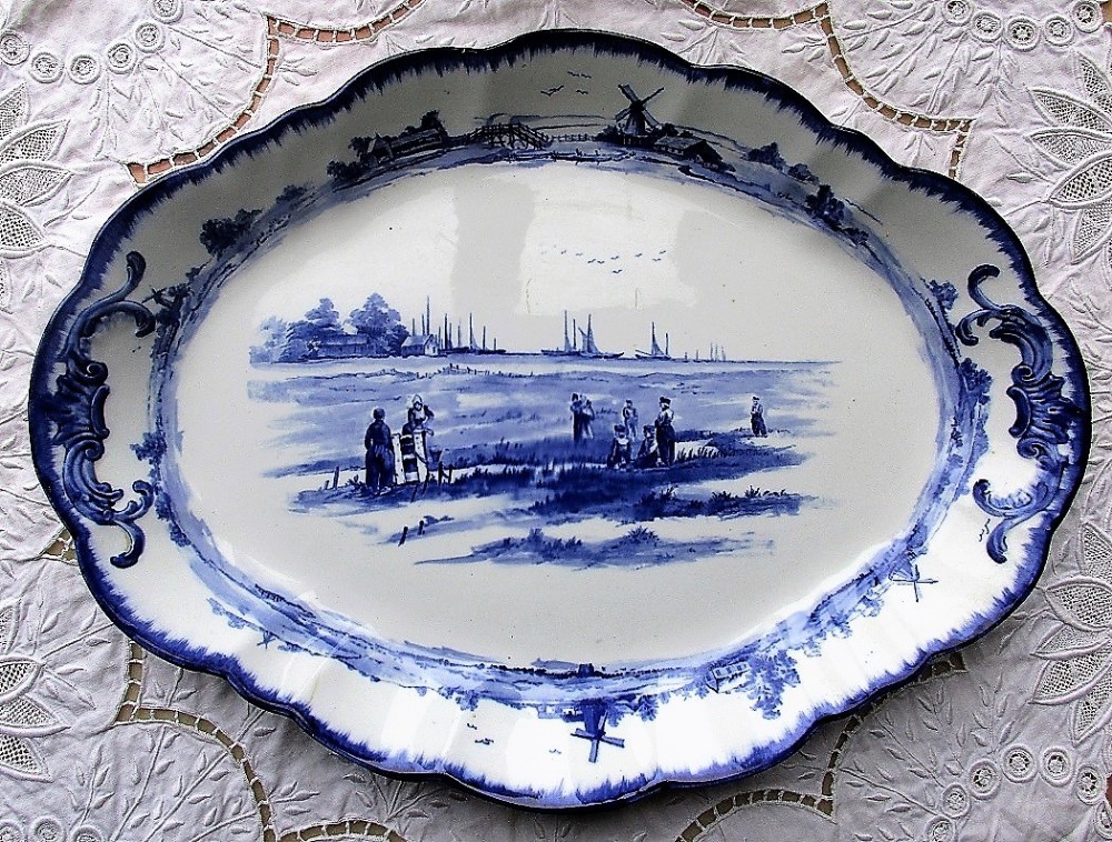 antique english victorian doulton burslem blue and white norfolk pattern pottery serving dish