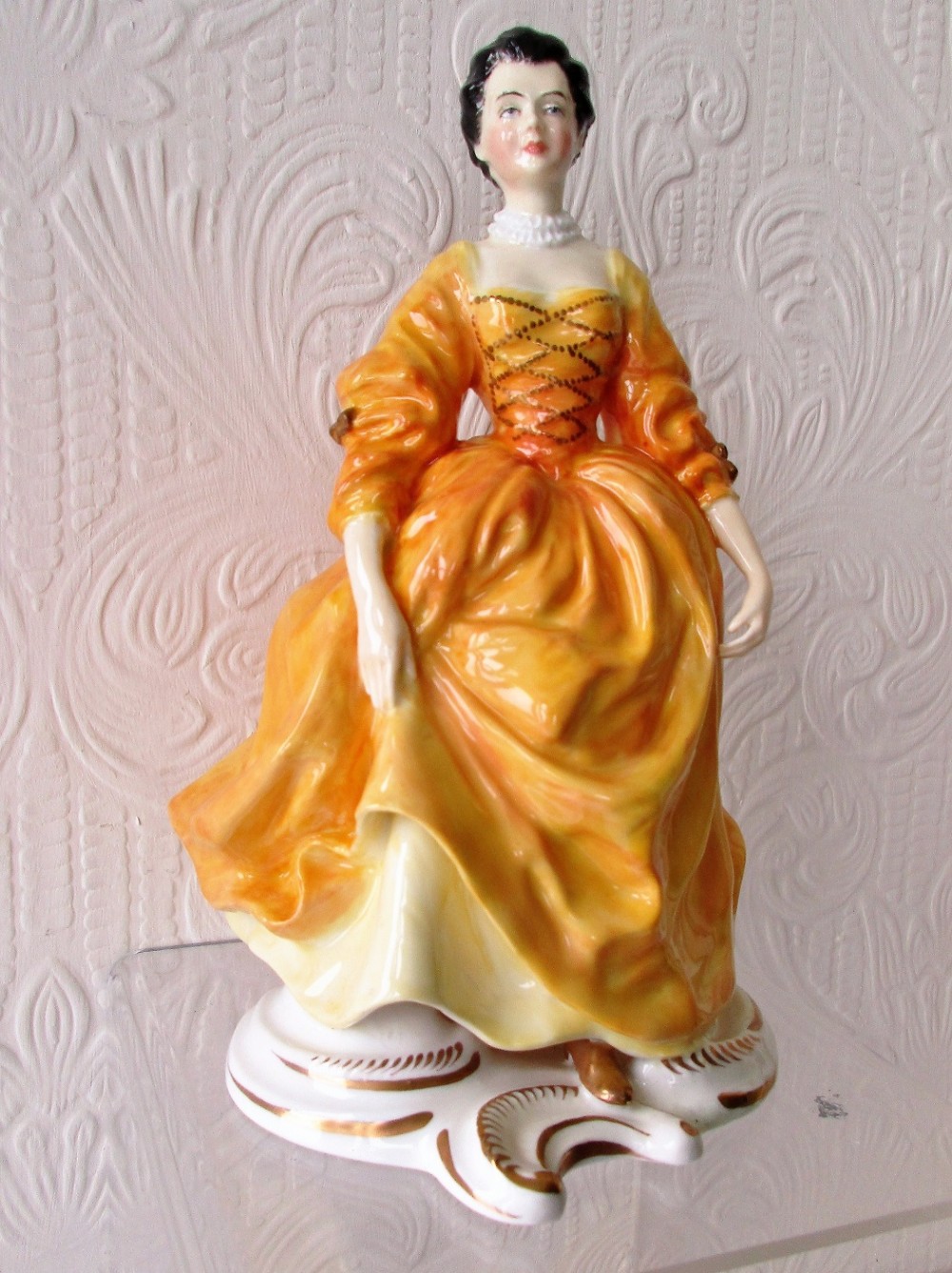 english studio pottery porcelain figurine marquise de pompadour reginald johnson