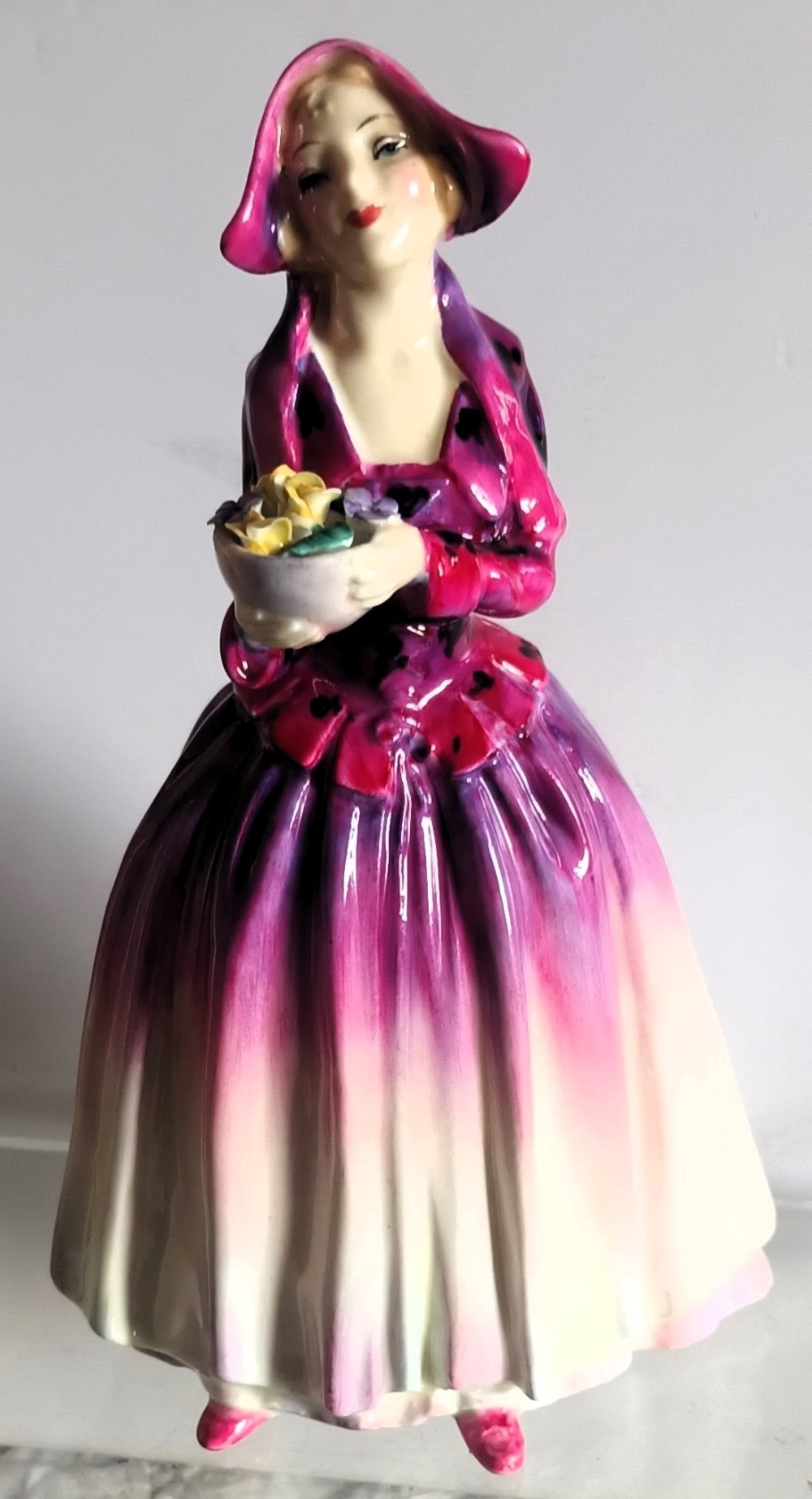 royal doulton porcelain figurine dorcas hn 1558