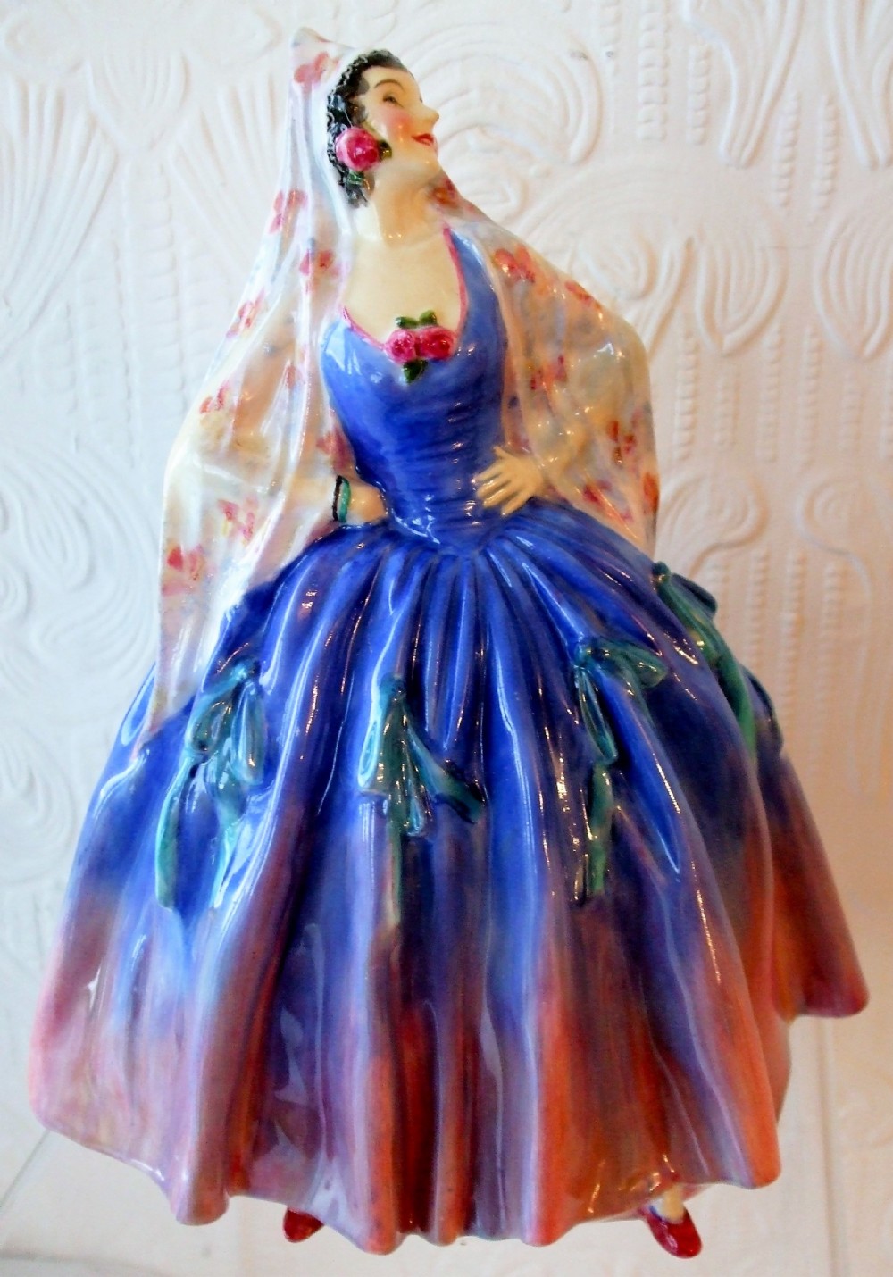 vintage royal doulton english porcelain figurine modena hn 1845